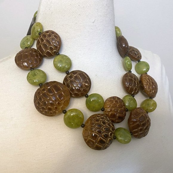 ANGELA CAPUTI Brown & Green Resin Two Strand Necklace - Picture 6 of 7